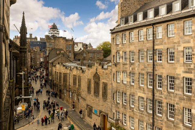 Flat for sale in 1/18 Upper Bow, Old Town, Edinburgh