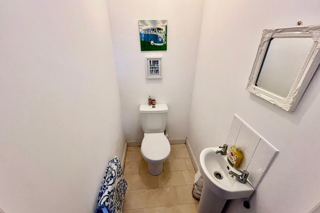 7 Union Castle Row, Brooklands, Milton Keynes photo 4