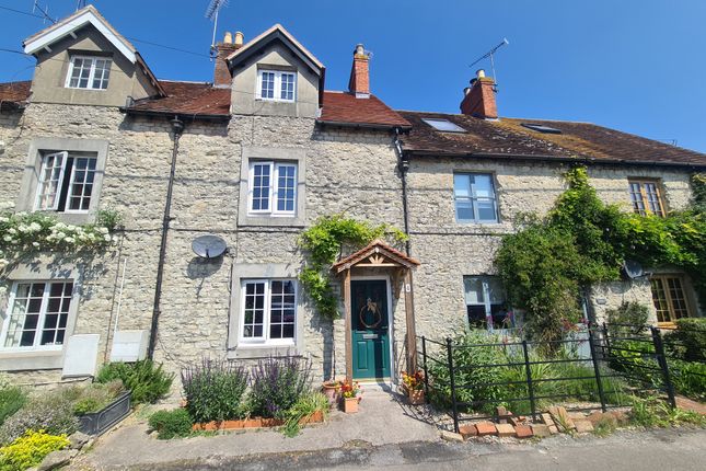 Thumbnail Cottage for sale in North Street, Mere, Warminster