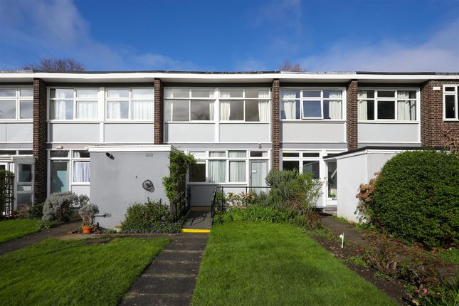 Thumbnail Terraced house for sale in Arlesey Close, London