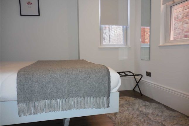 Flat to rent in Friar Street, Reading