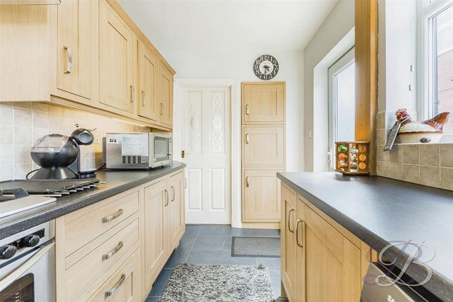 8, Balmoral Drive, Mansfield photo 4