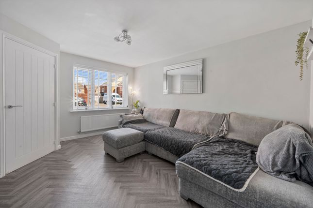 31 Kerridge Drive, Warrington photo 3