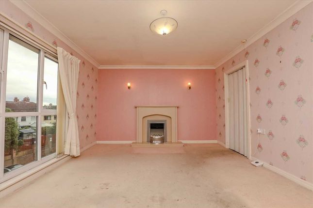26, Marlborough Court, Liverpool photo 3
