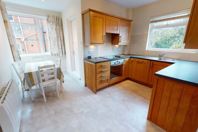 Flat 2 Sedum House, Eldorado Crescent, Cheltenham photo 3
