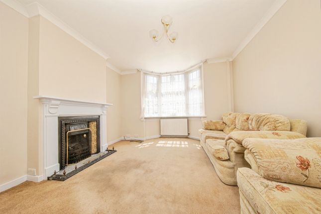 39, Pearce Road, Ipswich photo 3