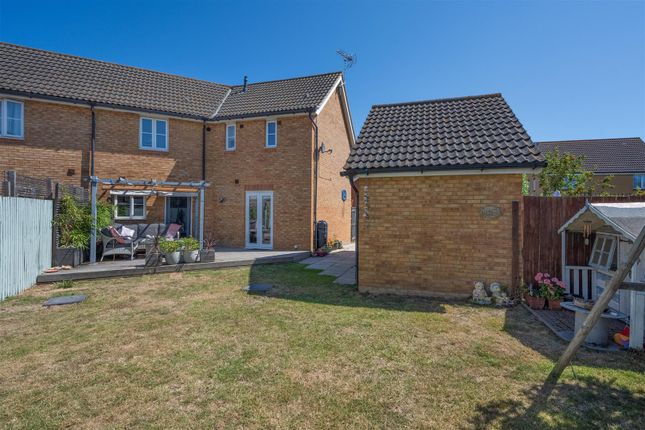 16, Aurelie Way, Whitstable photo 4