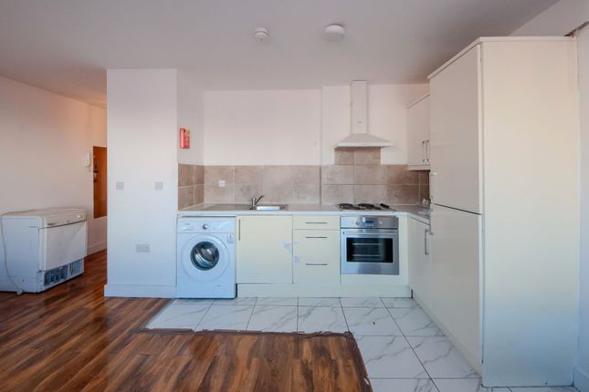 Flat 3, City House, 9 Cranbrook Road, Ilford, Ilford photo 4