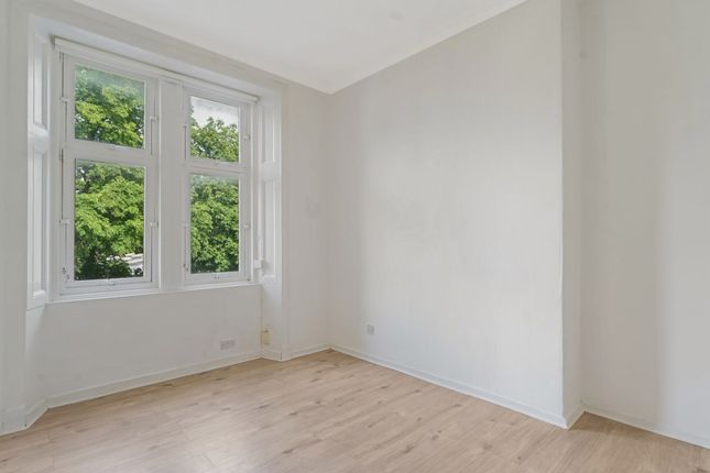 1/2, 152 Main Street, Baillieston, Glasgow photo 3