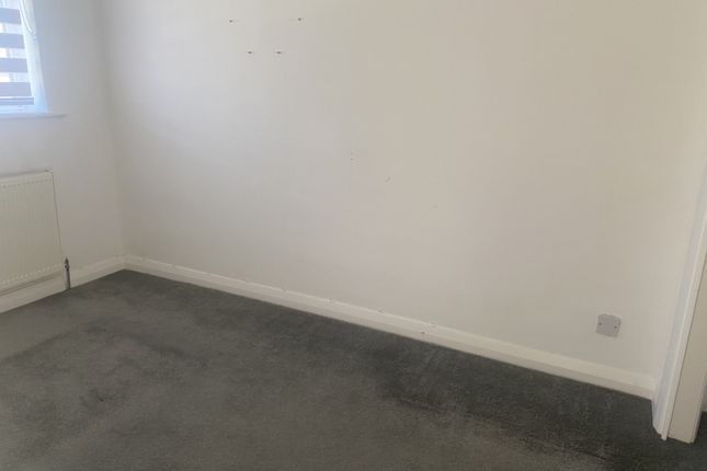 67, Scott Avenue, Gillingham photo 5