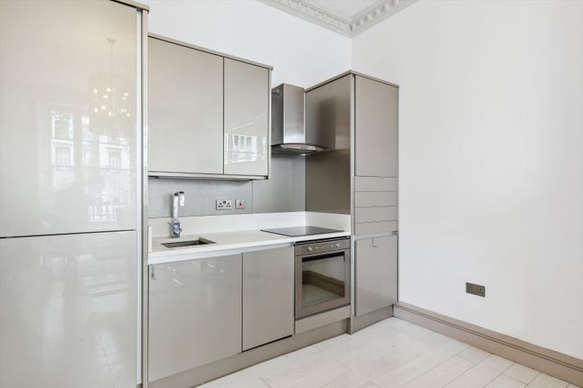 215, Sussex Gardens, London photo 3