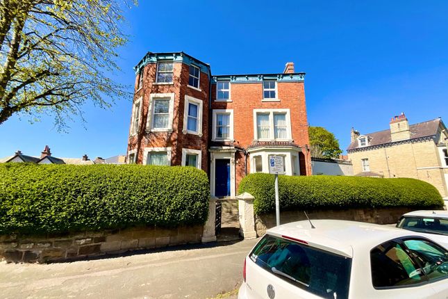 2-bed flat on Flat 1, 32 Esplanade Gardens, Scarborough, £145,000