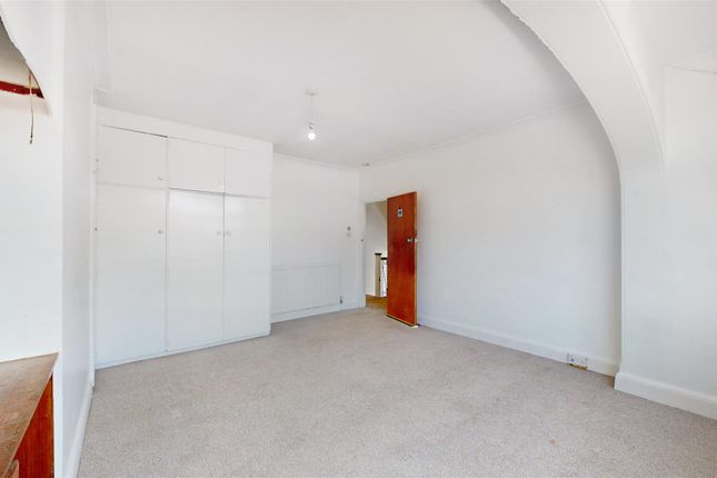 20, Wembley Park Drive, Middlesex photo 4