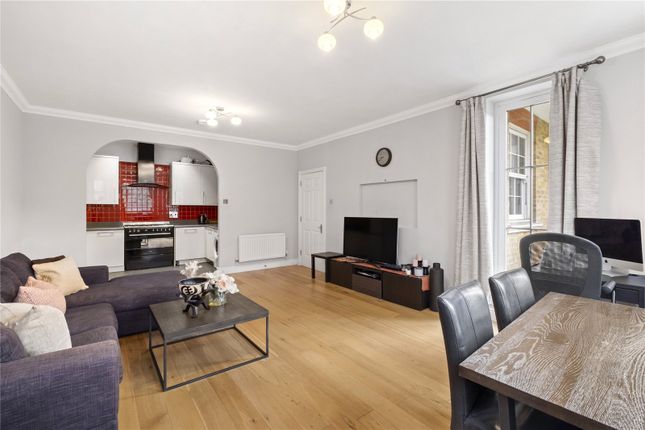 62, Chapman Square, London photo 4