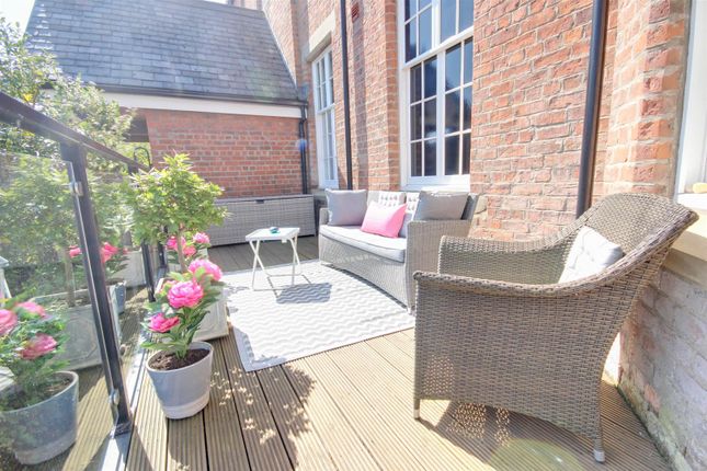 Apt 6 The Manor House, 11, Atkinson Way, Beverley photo 4