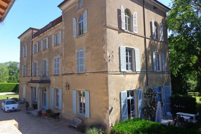 Ch&acirc;teau for sale in Mã¢Con, South Burgundy, Burgundy To Beaujolais