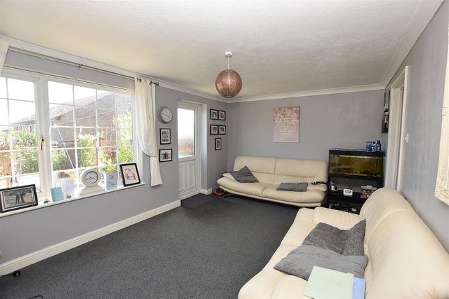 1, Denham Close, St. Leonards-On-Sea photo 2