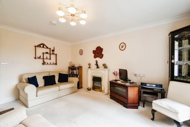 5, Pegasus Court (Exmouth), Exmouth photo 3