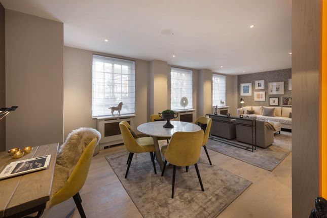 Thumbnail Duplex to rent in Chelsea Manor Street, London