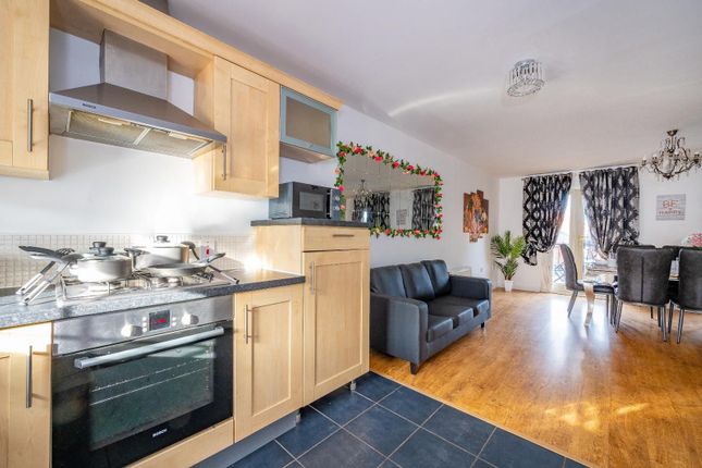 27 Raynville Gardens, Leeds photo 5