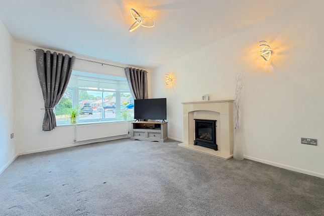 7, Thirlmere Close, Cannock photo 4