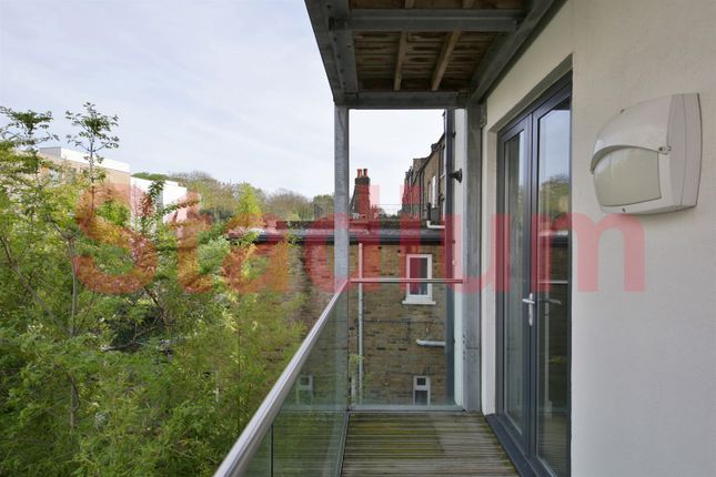 Flat for sale in Highbury Hill, London, - EPC Rating B