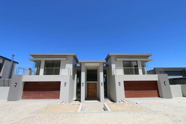 Detached house for sale in 30 Kings Way, Baronetcy Estate, Northern Suburbs, Western Cape, South Africa