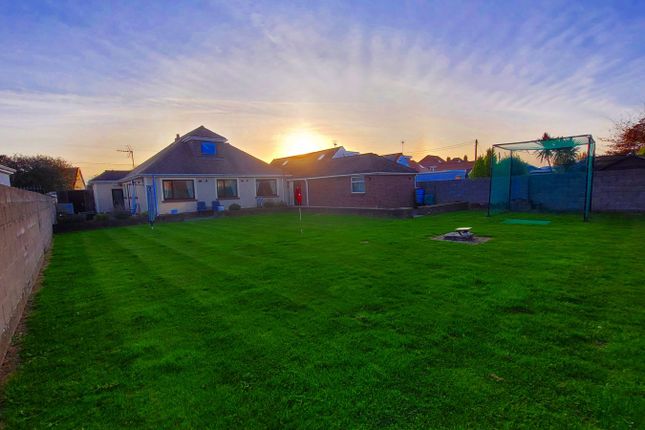 Maesllan, West Road, Porthcawl photo 2