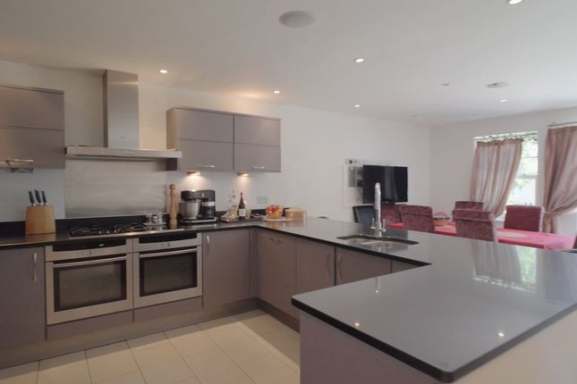 1 Bluebell Walk, High Wych Road, SAWBRIDGEWORTH photo 2