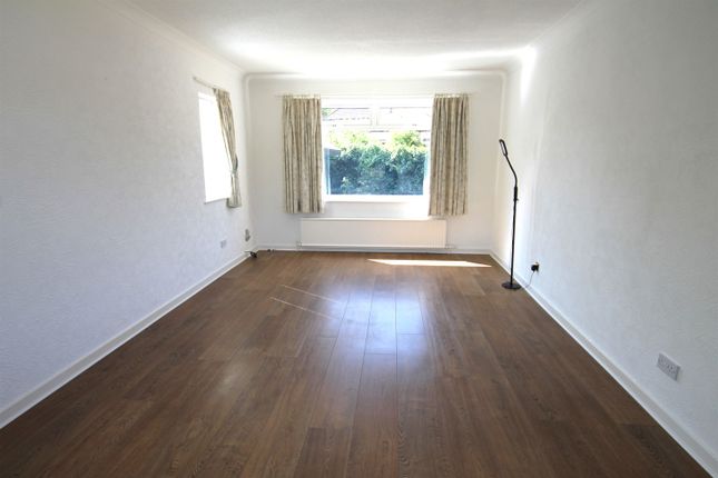 3, Wanlass Drive, Cottingham photo 5