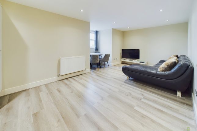 Thumbnail Flat for sale in Duchess Apartments, Queens Road, Welling, Kent