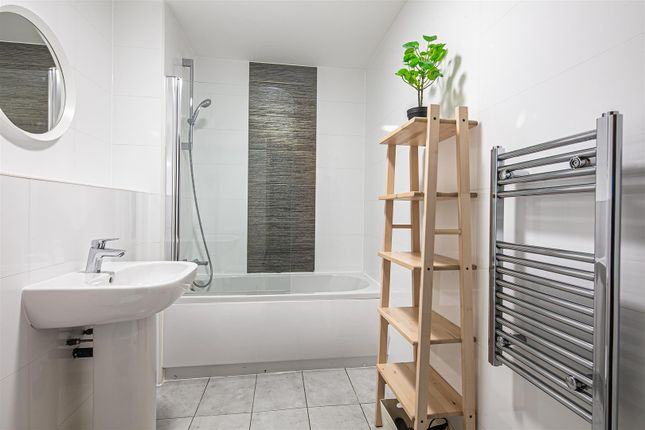 Flat for sale in Queen Street, City Centre