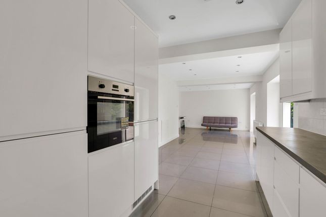 34 Broadway East, Nottingham photo 2