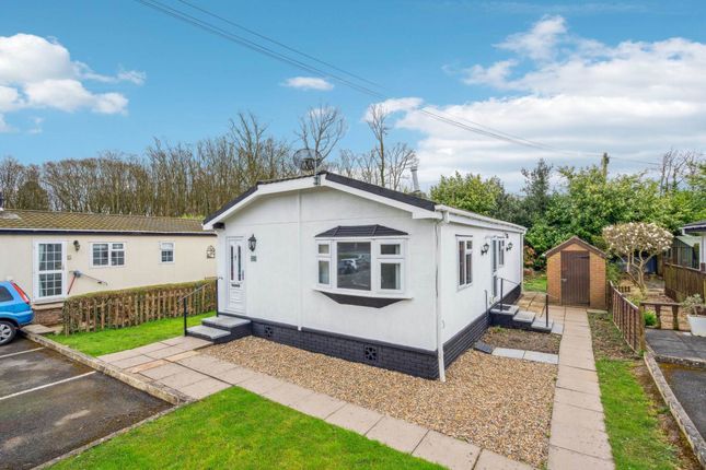 Mobile/park home for sale in Beech Park, Chesham Road, Tring