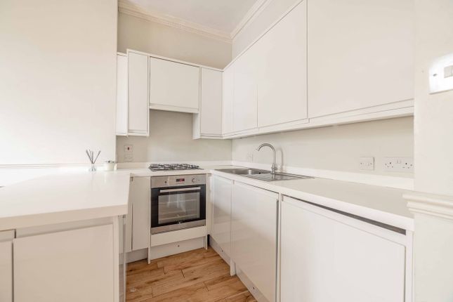 Flat 3, 53, Upton Park, Slough photo 4