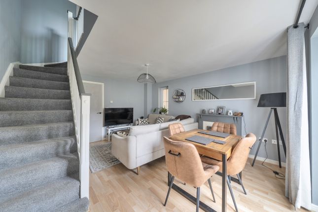 6, Farriers Way, Dunstable photo 4