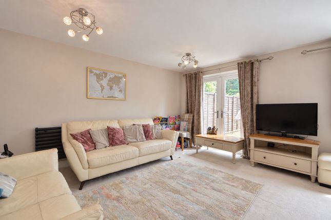 22, Netherby Park, Weybridge photo 4