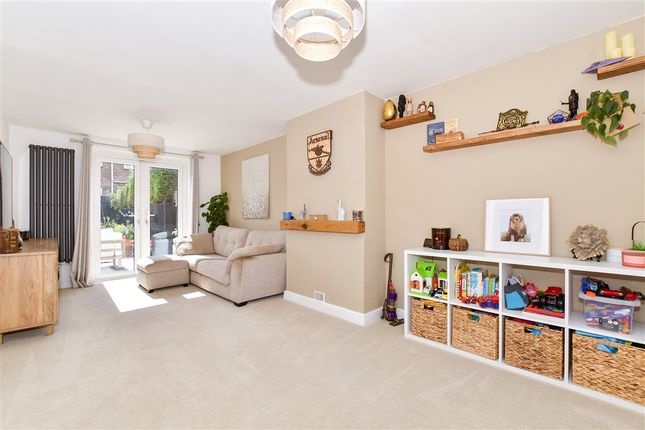McAlpine Crescent Loose, Maidstone photo 4