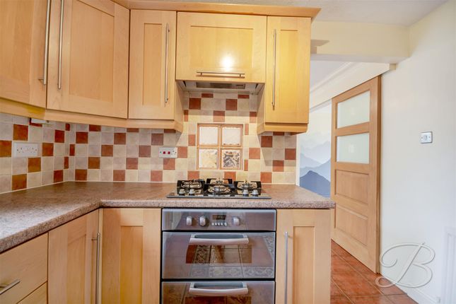 42, Lansbury Avenue, Chesterfield photo 4