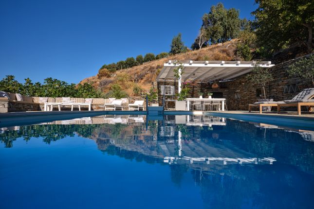 Villa for sale in Canvas, Kea (Ioulis), Kea - Kythnos, South Aegean, Greece