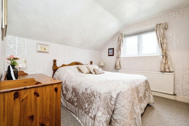 Bungalow for sale in Lodge Lane, Romford