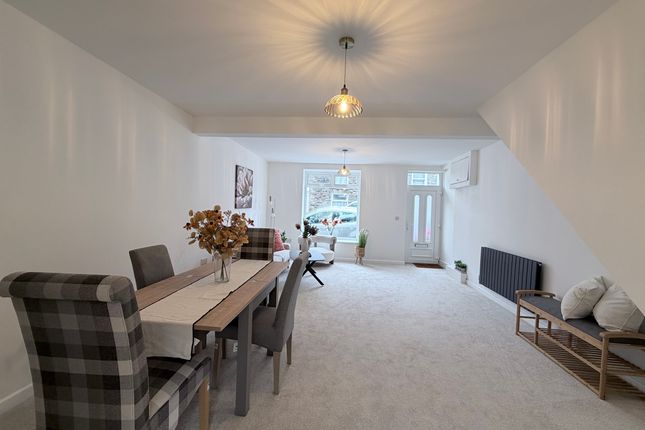 52 Scott Street, Treorchy photo 3