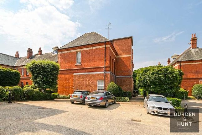 Thumbnail Flat for sale in Hampstead Avenue, Repton Park, Woodford Green