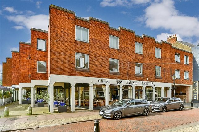 Flat for sale in High Street, Rochester, Kent