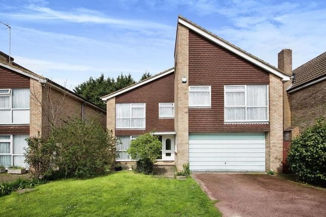 Thumbnail Detached house for sale in Brookfield Lane, Waltham Cross
