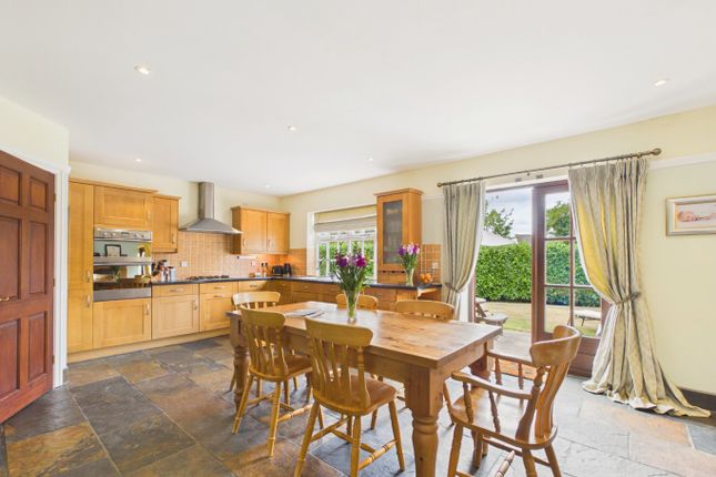 3 Manor Green, North Frodingham, East Riding of Yorkshire photo 2