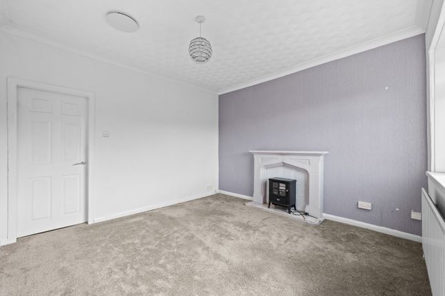 32, Willowgarth, Rotherham photo 3