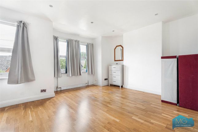 Flat B, 4, Stanley Road, London photo 4