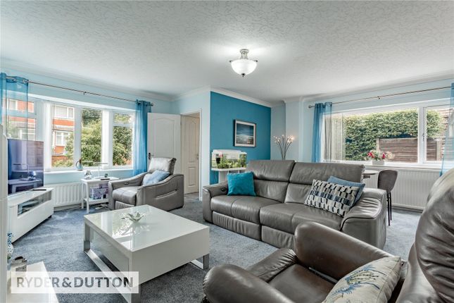 7, Chiltern Drive, Oldham photo 2