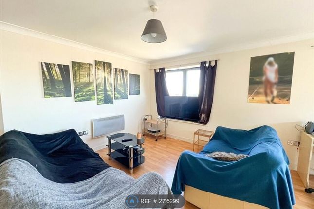 Quayside Drive, Colchester photo 3